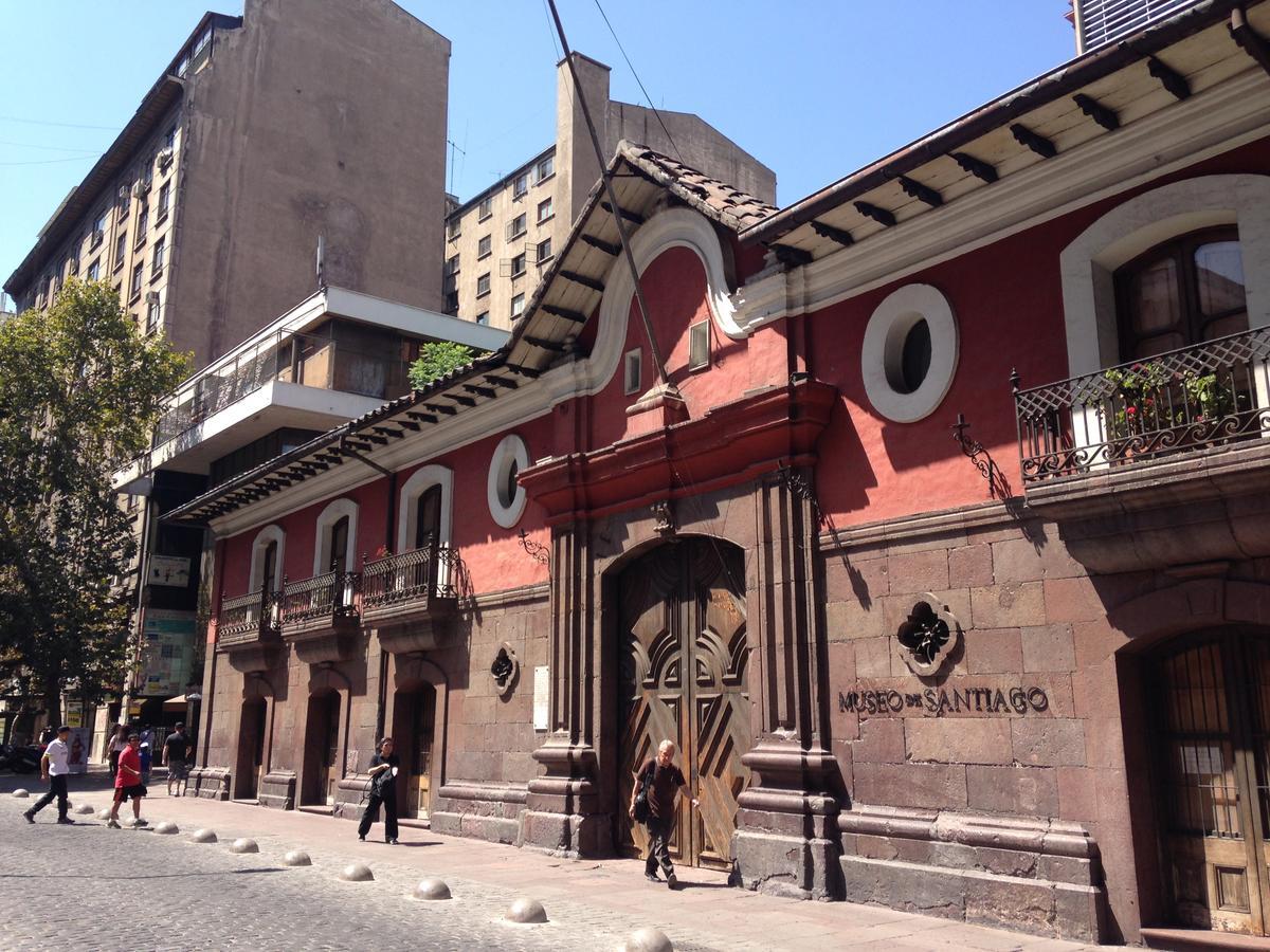 Azzai Bellas Artes Aparthotel Santiago Exterior photo